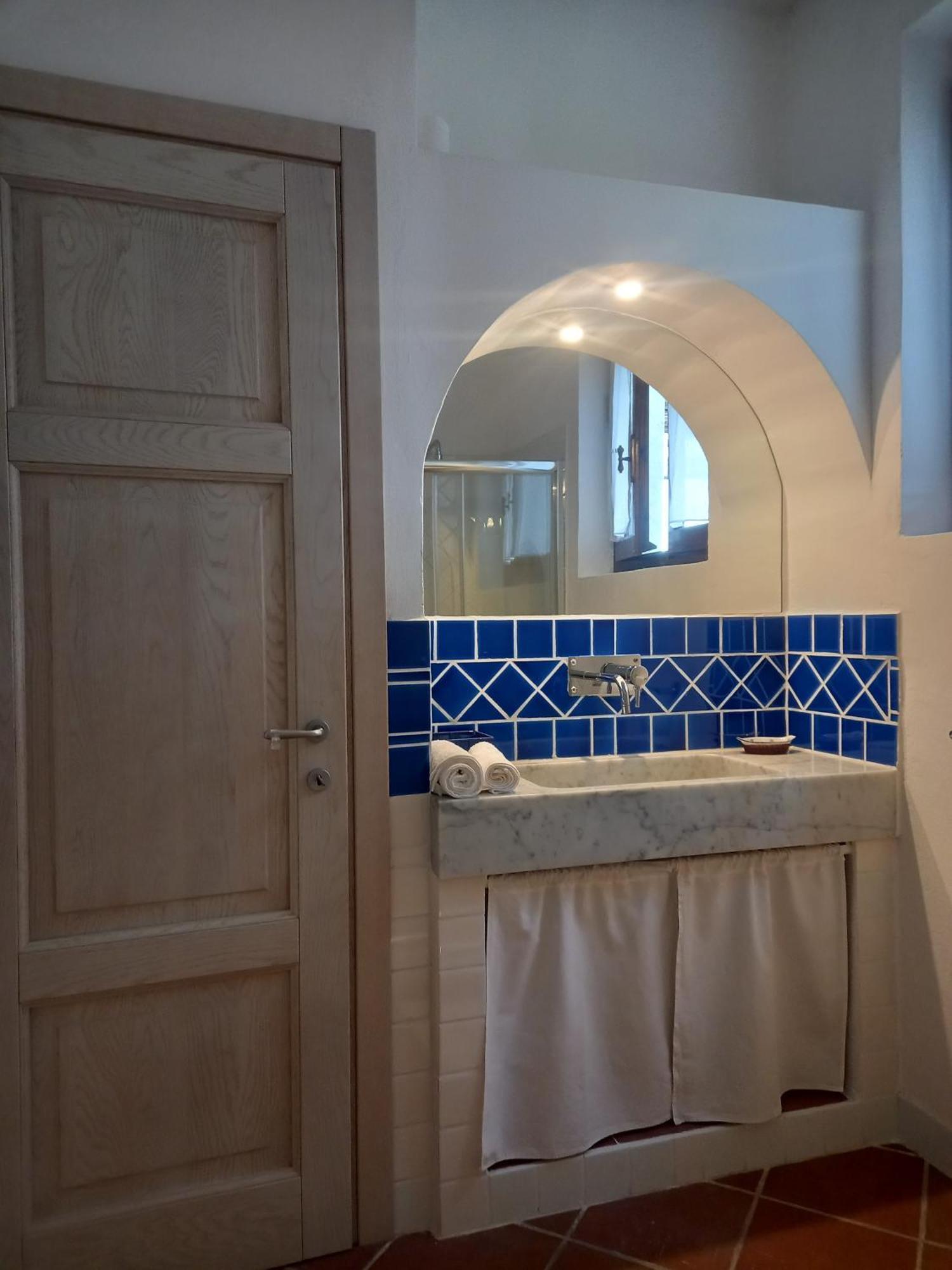 Il Colle Della Brina Otel Sarzana Dış mekan fotoğraf