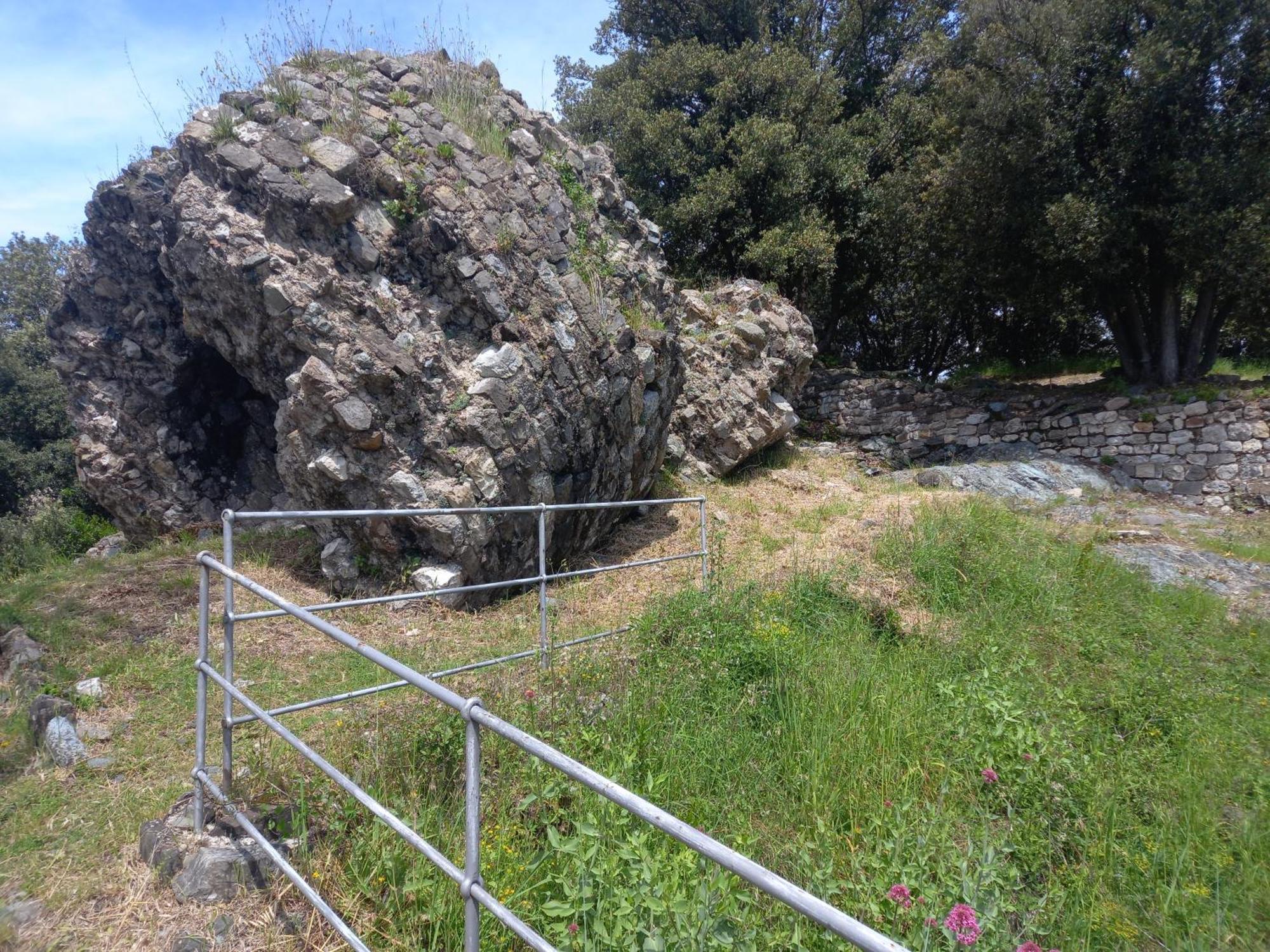 Il Colle Della Brina Otel Sarzana Dış mekan fotoğraf